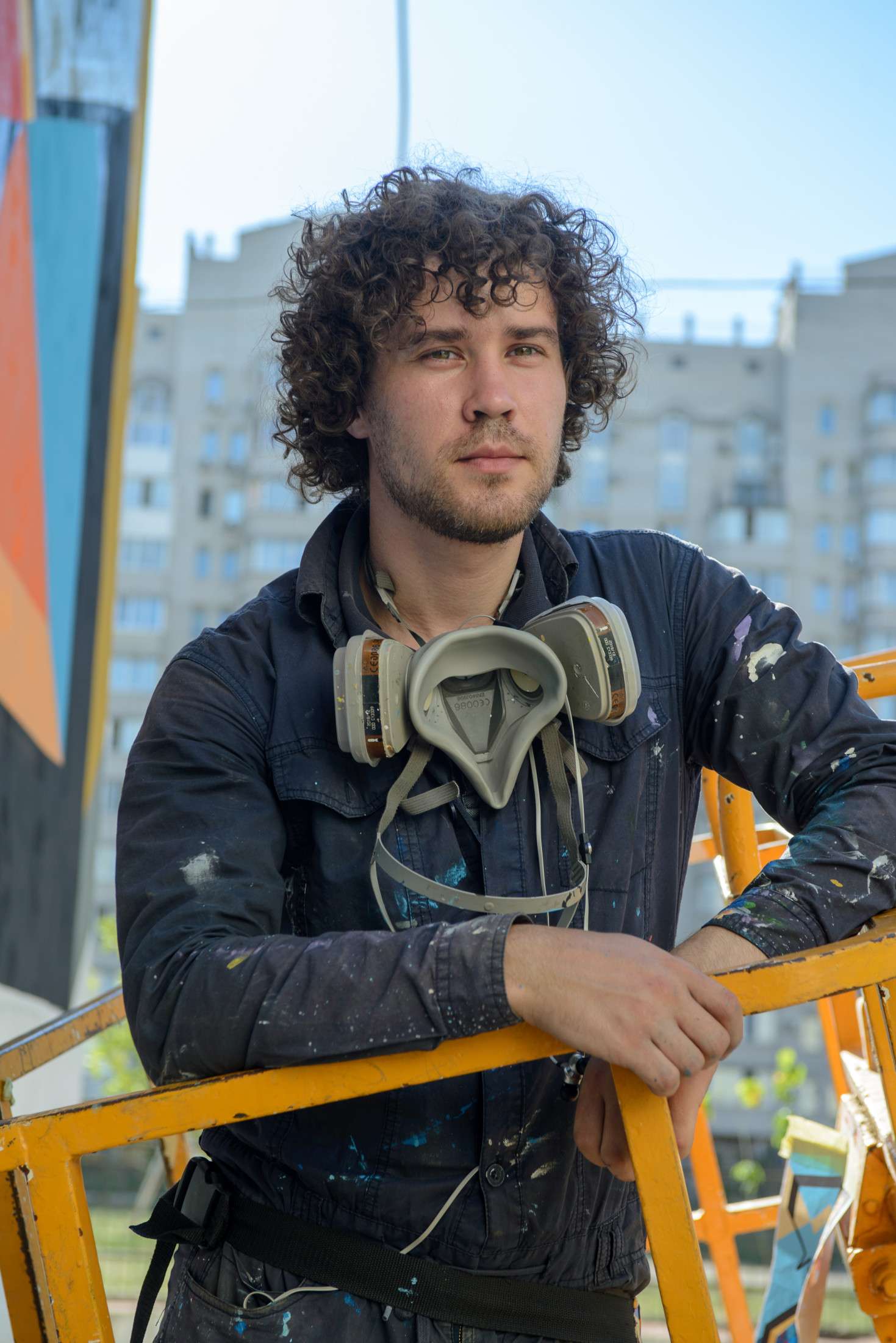 Ukrainian street artist Andriy Kalkov created his mural on the school’s wall